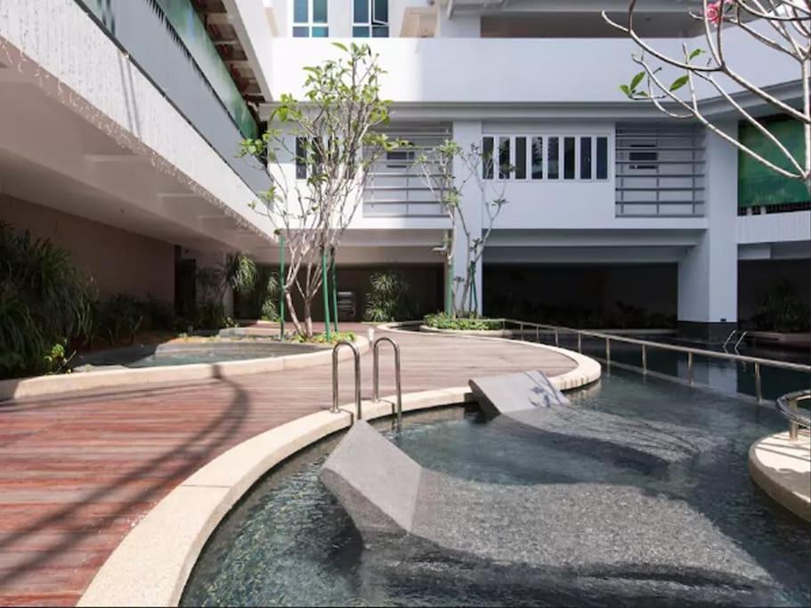 Verve Suites Kl South Kuala Lumpur Esterno foto
